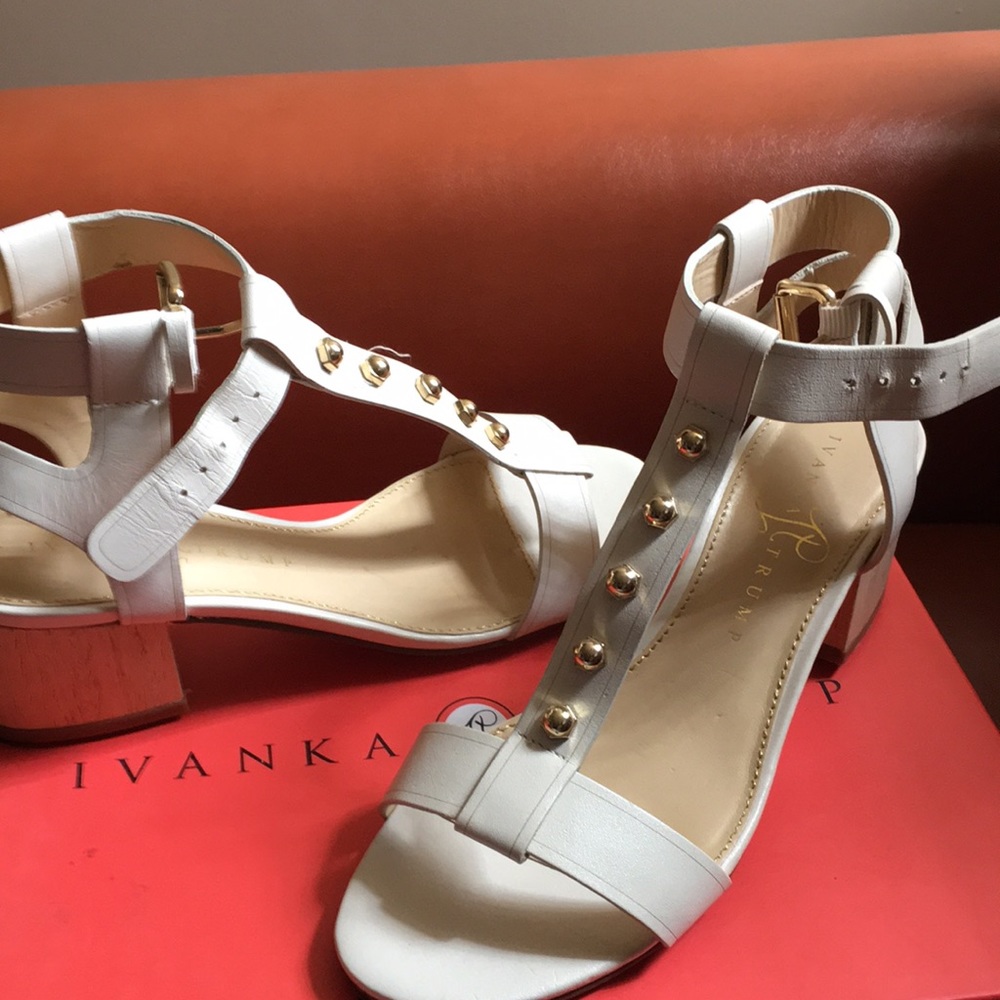 Ivanka Trump Cream/Gold Sandals